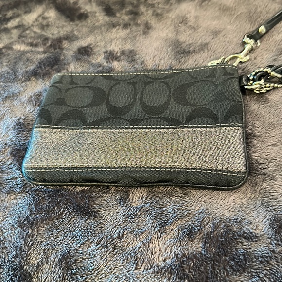 Authentic Coach black and silver glitter wristlet … previously gently used - Picture 5 of 9
